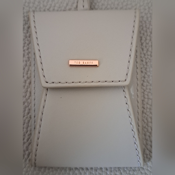 NWT Ted Baker Dixie Nude Pebble Leather Casual Neutral Tote Purse Set w/ Pouch - Picture 12 of 16